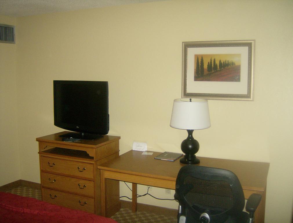 Ramada Huntsville Phòng bức ảnh