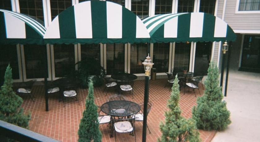 Ramada Huntsville Ngoại thất bức ảnh
